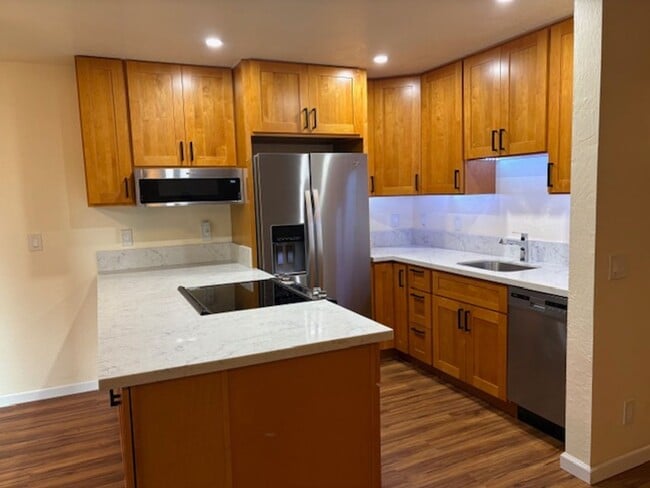 Building Photo - Makaha Valley Plantation - Two Bedroom Unit 44A