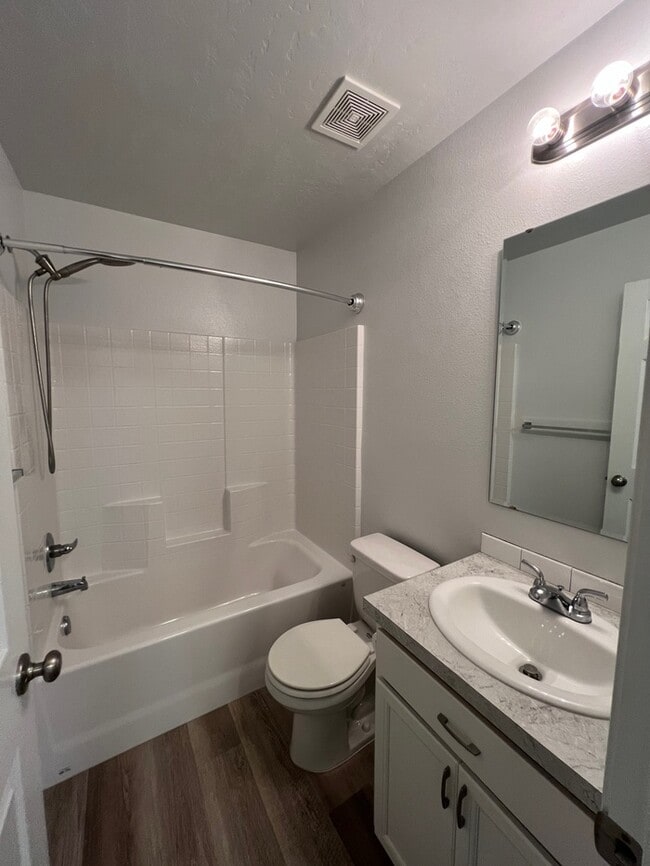 Photo - 3 Bed 2 Bath Nampa!