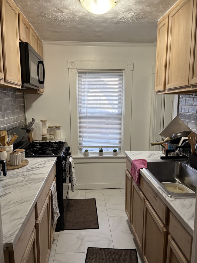 Photo - 121 Bonney St Unit 3
