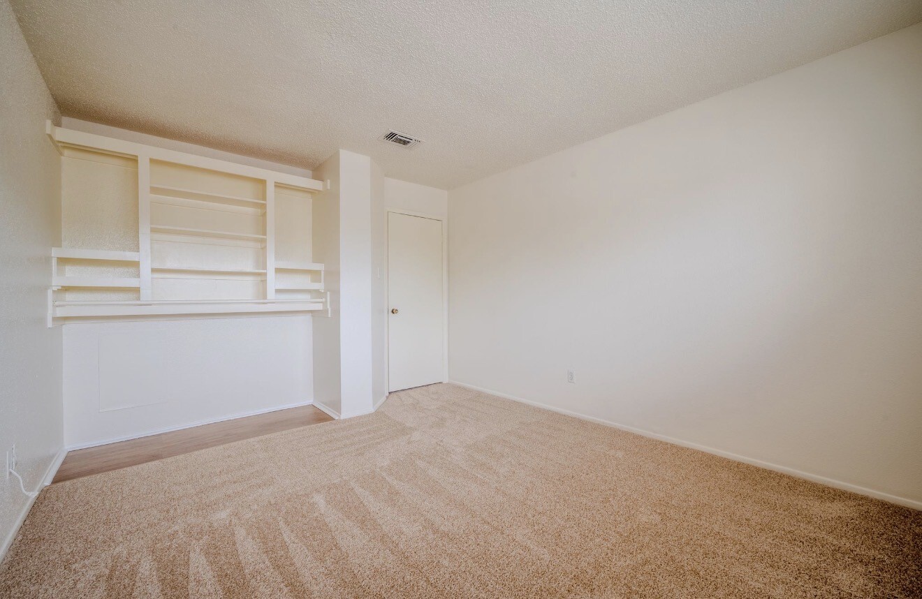 Photo - 13034 Leader St Unit 960