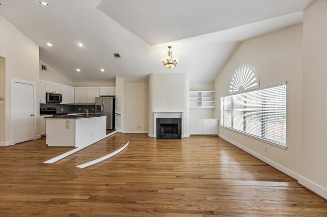 Photo - 9829 Riddlelink Ln