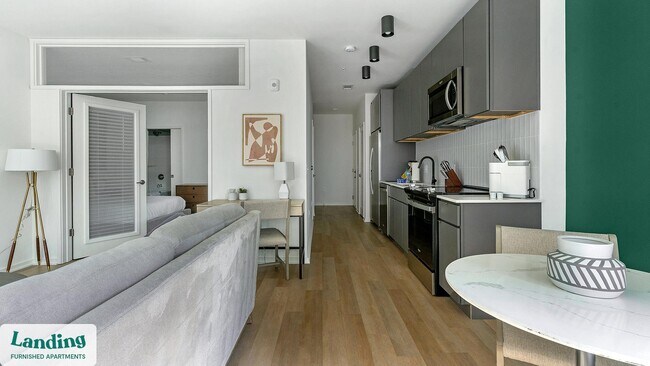 Photo - 318 W Corporation St Unidad 1-321.1408479