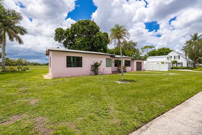 Photo - 1442 Olmeda Way