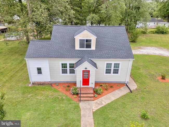 Photo - 202 Oak St