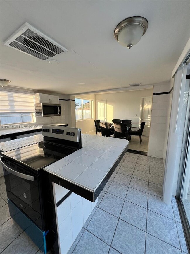 Photo - 20530 SW 115th Rd