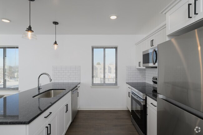 2BR, 2BA - 885SF Kitchen