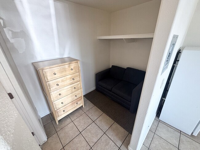 Photo - 1675 S State St