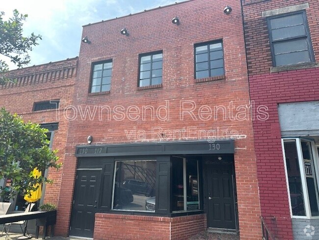 Building Photo - 130 Person St Unit 1/2 Rental