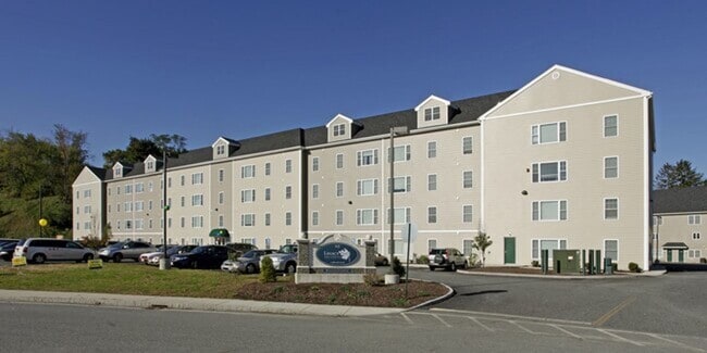 Building Photo - 118 Marston St Unit A