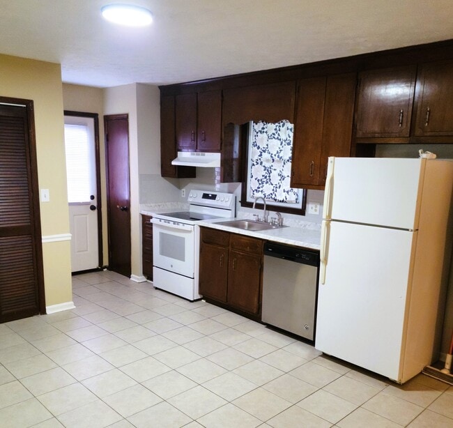 Photo - 11 Quail Ct NW
