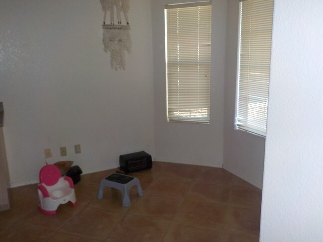 Photo - 774 S Saguaro Ridge Pl