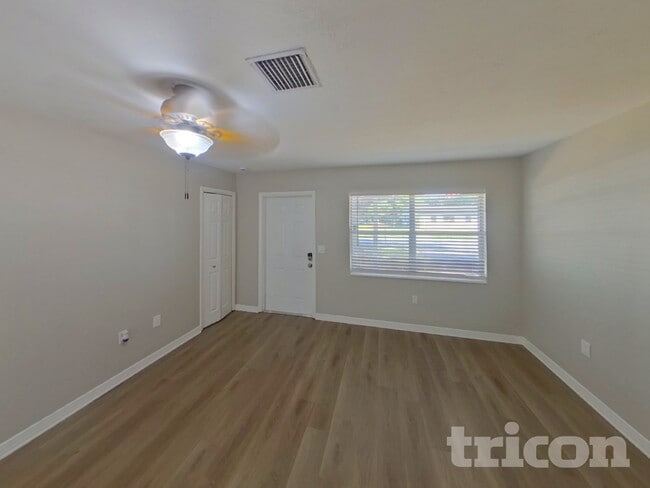 Photo - 4000 Berkshire Dr