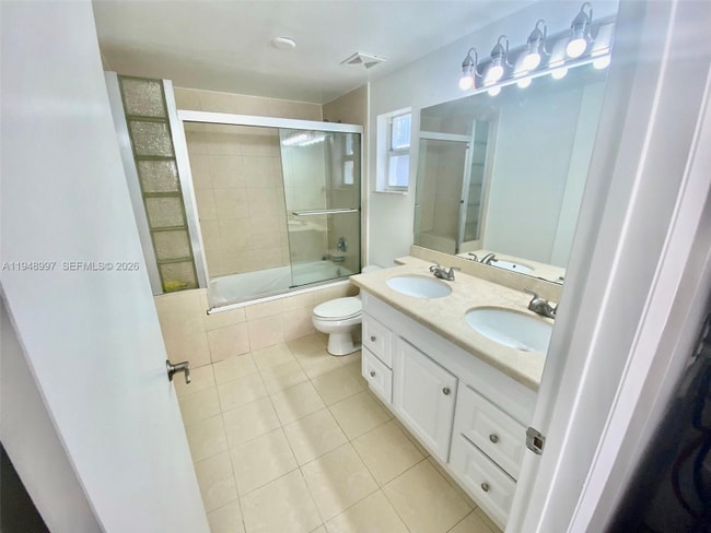 Photo - 235 SW 17th Rd