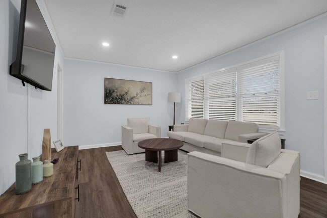 Building Photo - 610 S Georgetown Dr Unit ID1386555P