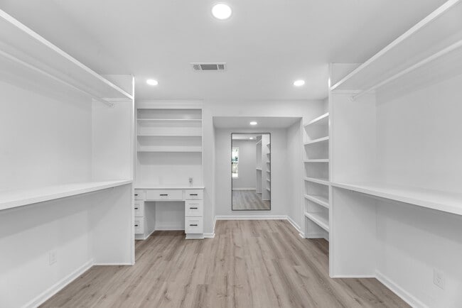 Building Photo - 11402 Ash Creek Dr