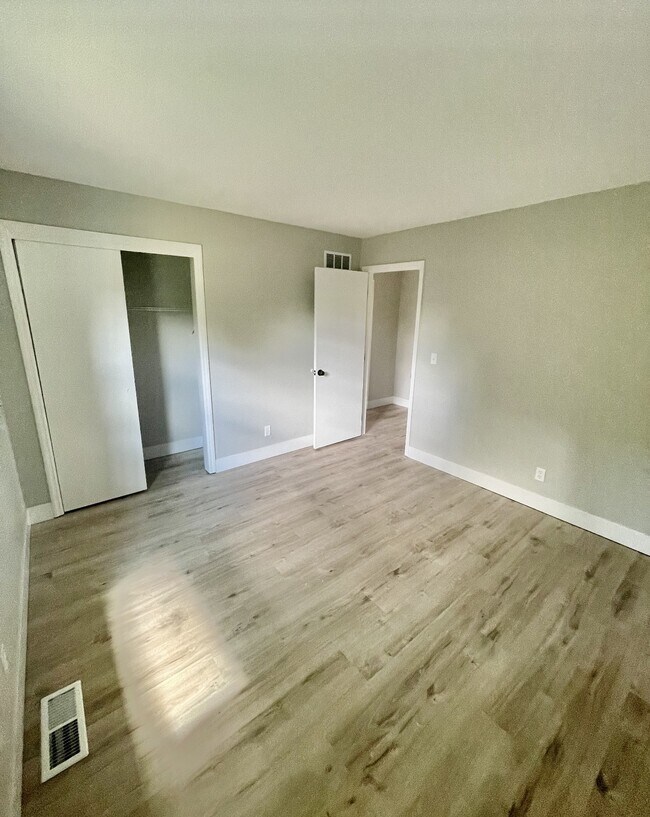 Photo - 57 Desales Ave Unidad B