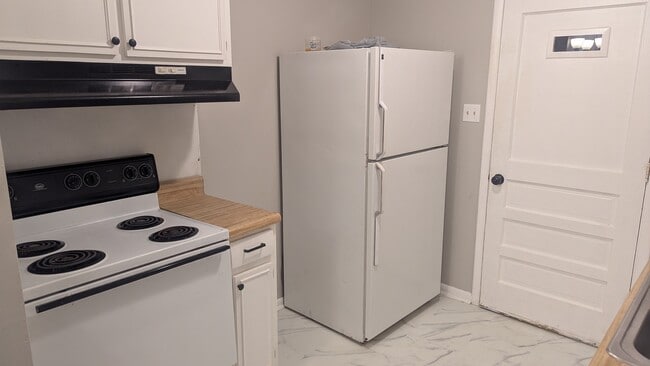 Photo - 307 Sarah Dr