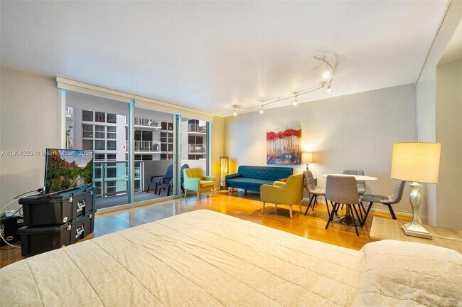 Photo - 1200 West Ave Unidad 524