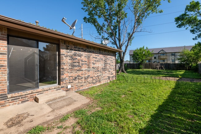 Photo - 6906 W O'Neil St