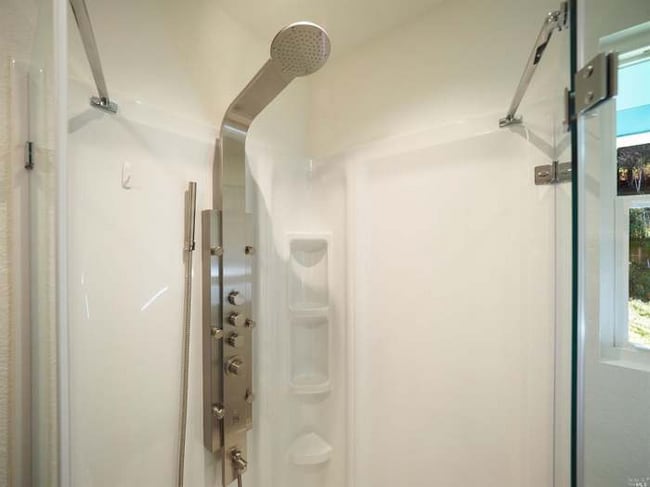 Photo - 123 Geyserville Ave