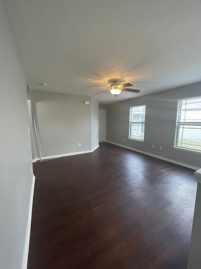 Photo - Three Bedroom Single Family Home - Great N...