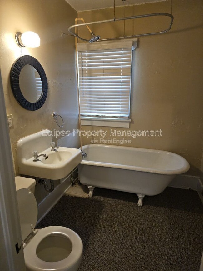 Photo - 204 Edison Ave