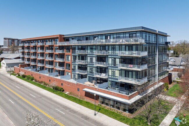 SkyLofts Marketsquare - SkyLofts Marketsquare