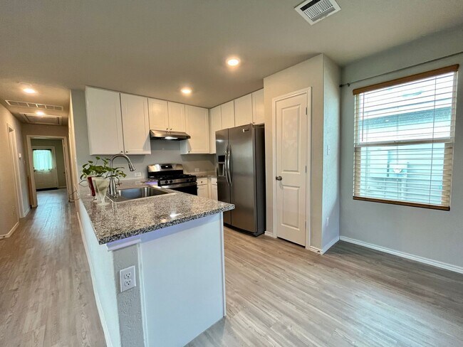 Photo - 3 Bedroom/2Bathroom Southton Meadows