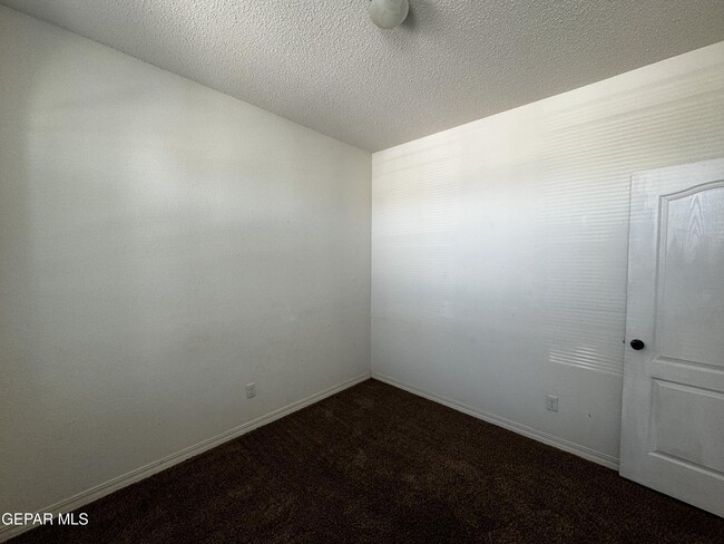 Photo - 2120 William Woolverton