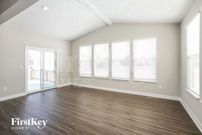 Photo - 19316 English Lake Lane