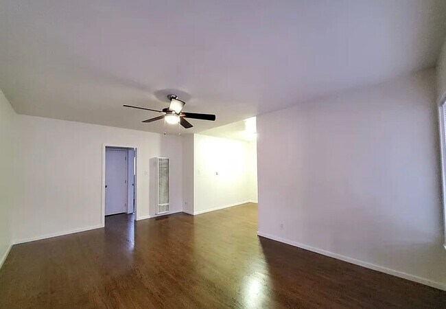 Photo - 5747 La Mirada Ave Unit 6