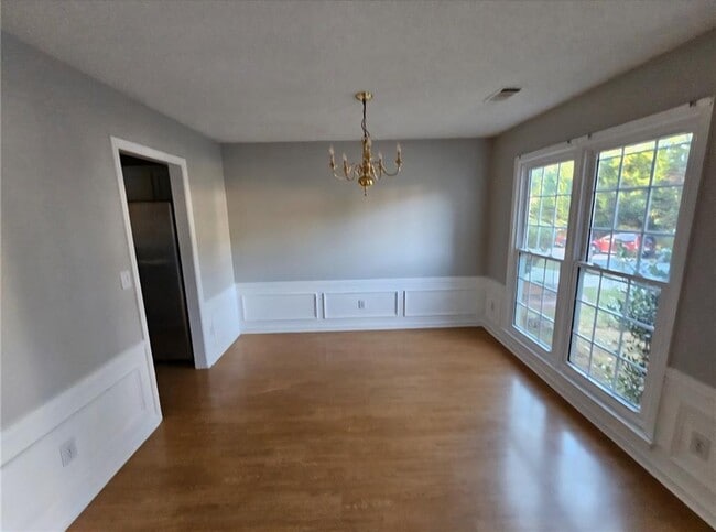 Photo - 2690 Binghampton Ln