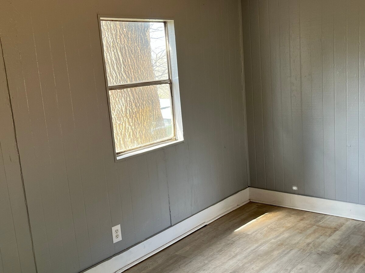 Photo - 6696 Skyview Dr SE