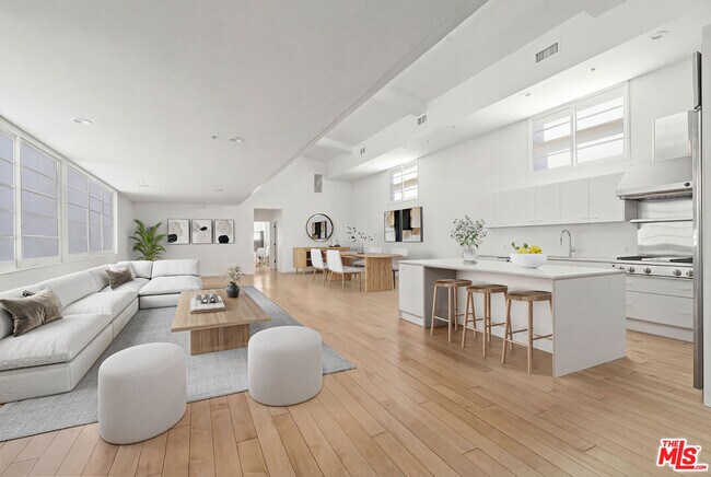 Building Photo - 2100 Abbot Kinney Blvd Unit 7