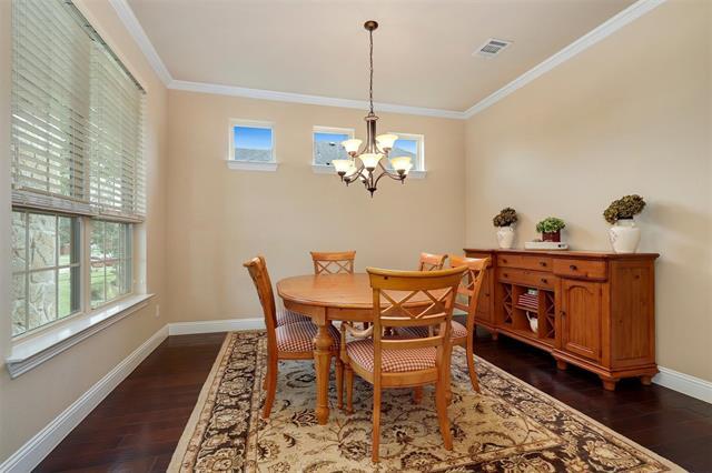 Photo - 12813 Sherbrooke Dr