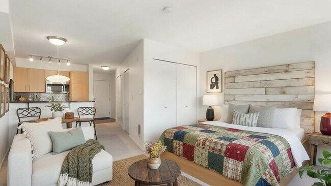 Building Photo - 5111 Ravenna Ave NE Unit B2