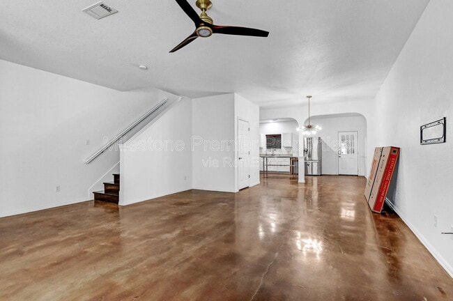 Photo - 207 Starr St