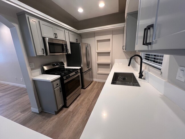 Photo - 4623 Willis Ave Unidad 105