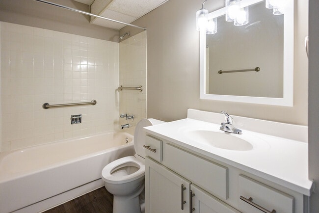 Bathroom - Edenbridge Apartments