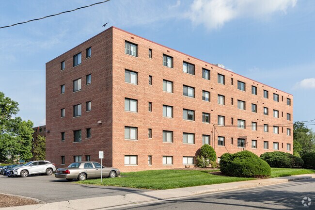 Photo - Wentworth Place Condominiums