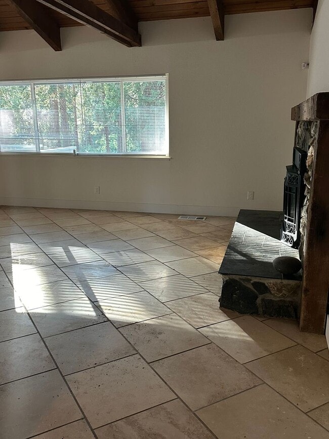 Photo - HOLIDAY SPECIAL ~ Home for Rent!