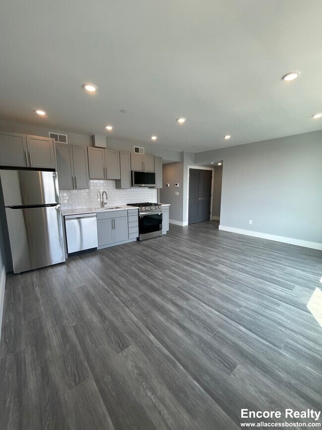 Photo - 365 Western Ave Unidad 614