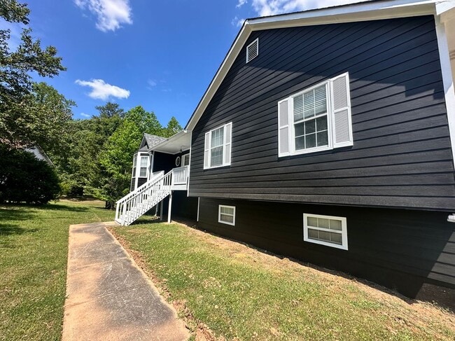 Photo - 312 Stillwood Ct