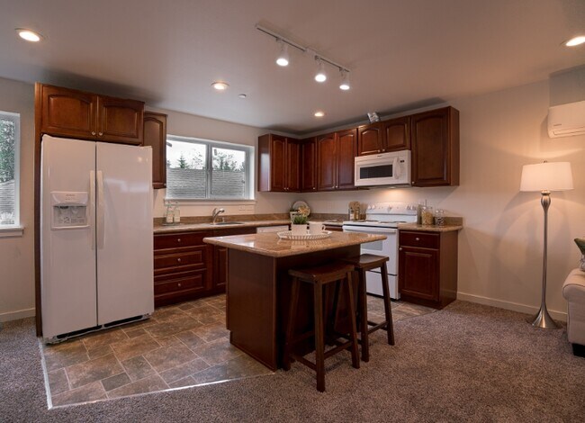 Photo - 8305 5th Ave W