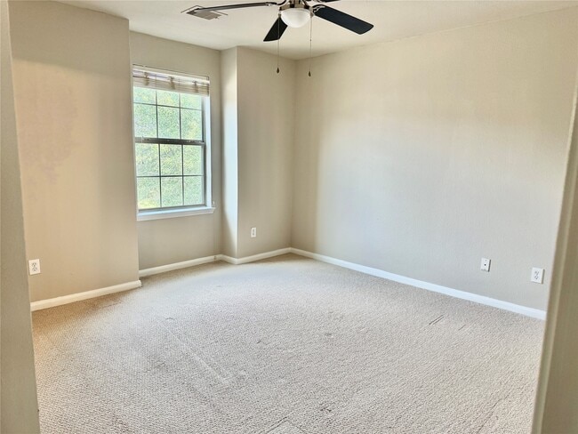 Photo - 13107 Lawsons Creek Ln