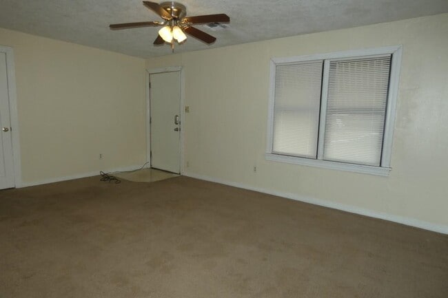 Photo - 2211 NW Crosby Ave