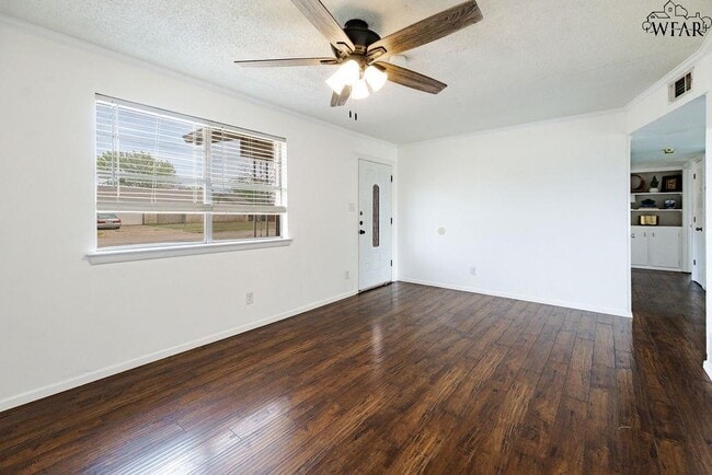 Photo - 4024 Hooper Dr