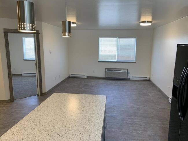 Photo - 800 Gibbon St