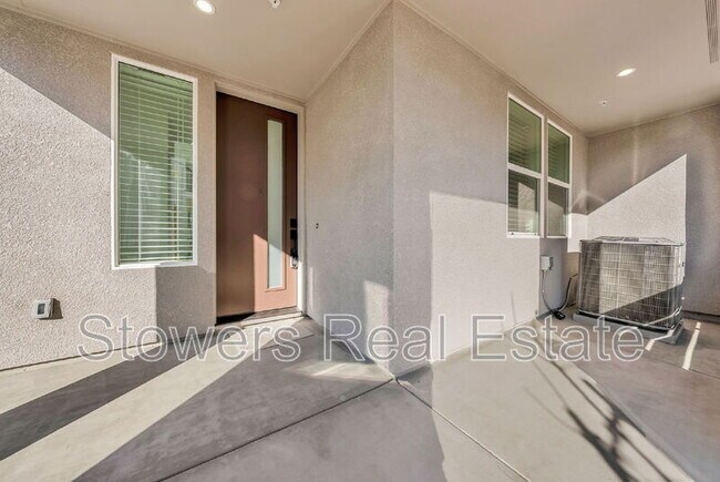 Photo - 3001 Ivory Ter