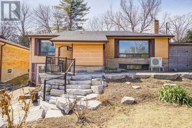 Photo - 326 Jaybell Grove